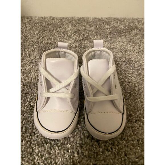 Baby Converse White Faux Leather size 2 - Picture 2 of 6